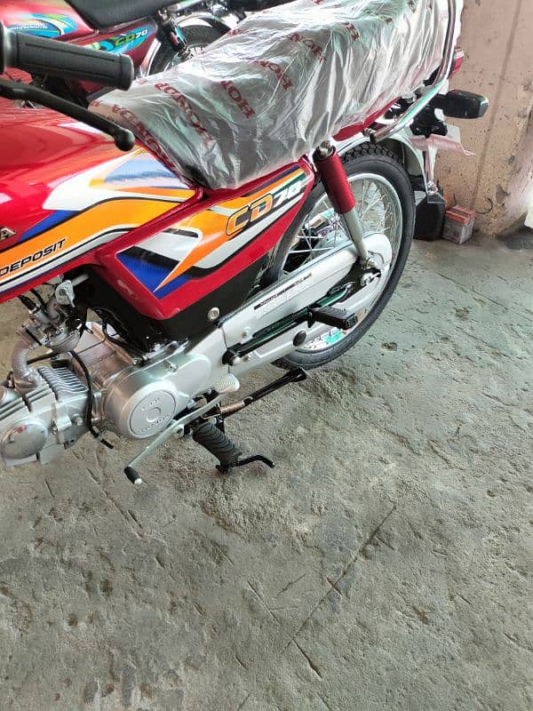 Honda CD 70 Islamabad number 3