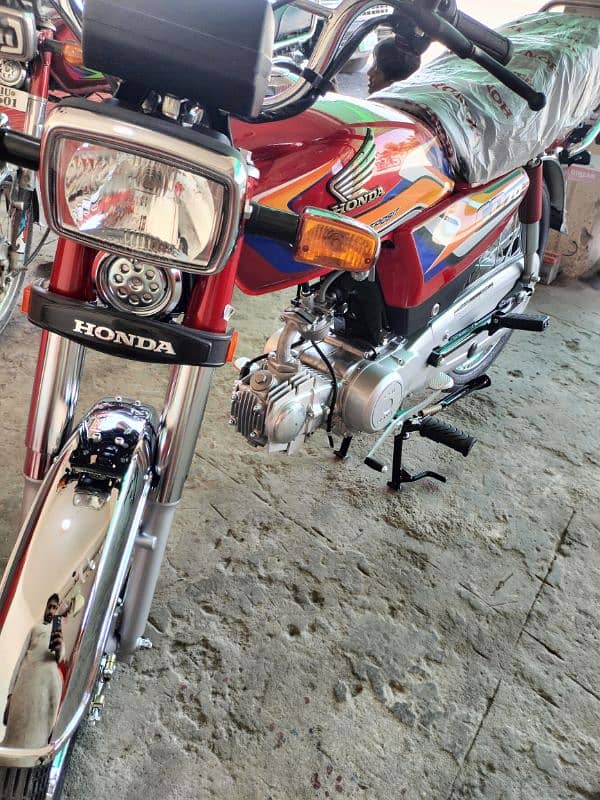 Honda CD 70 Islamabad number 4