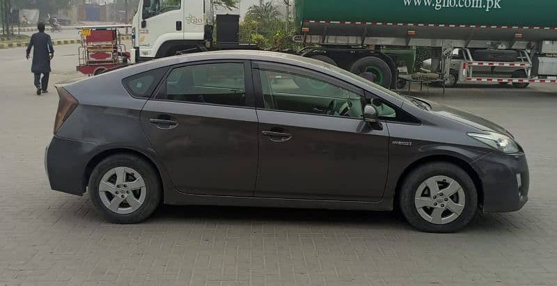 Toyota Prius 11/15 Genuine Car S Led Edition Urgent Sell 3