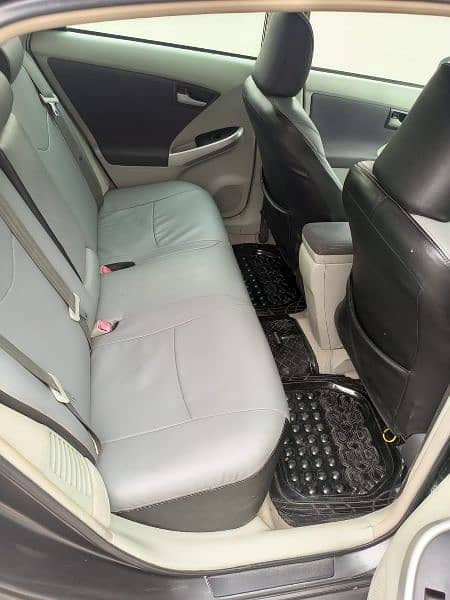 Toyota Prius 11/15 Genuine Car S Led Edition Urgent Sell 5