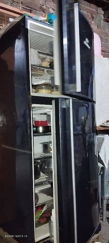 Fridge Sale in Working Condition 10/8 1