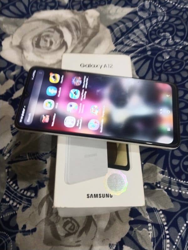 Samsung Galaxy a12 4/64 2