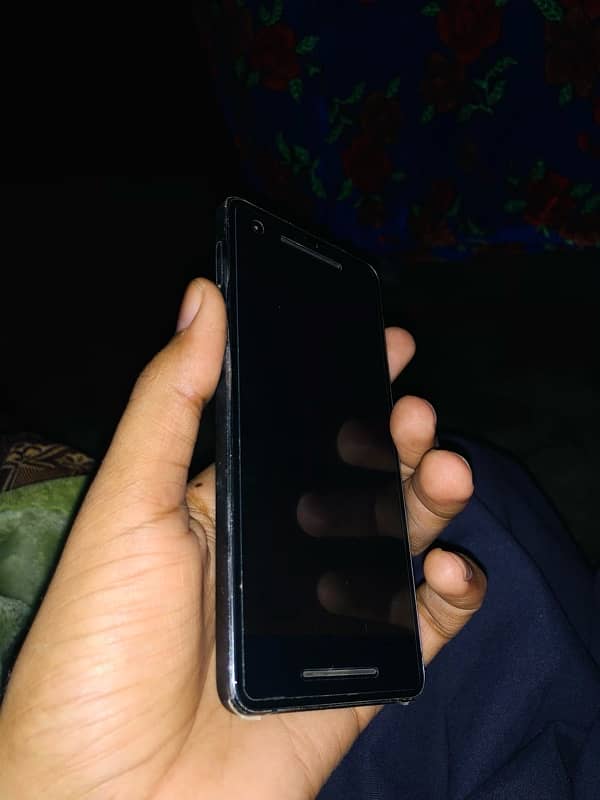 Google Pixel 2 4/128GB Non PTA 3