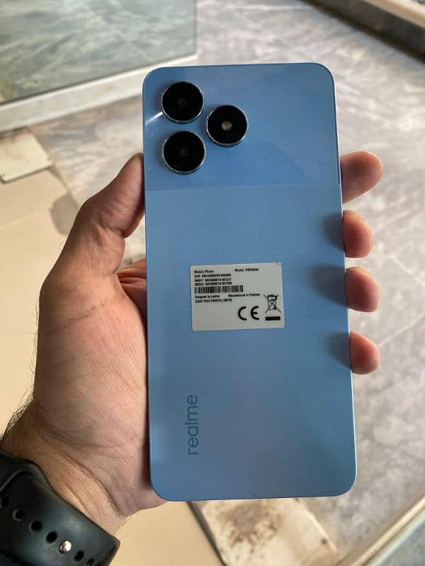 Realme note 50 with box and charger 0