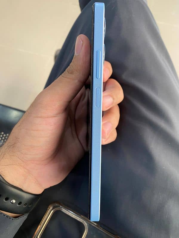 Realme note 50 with box and charger 4