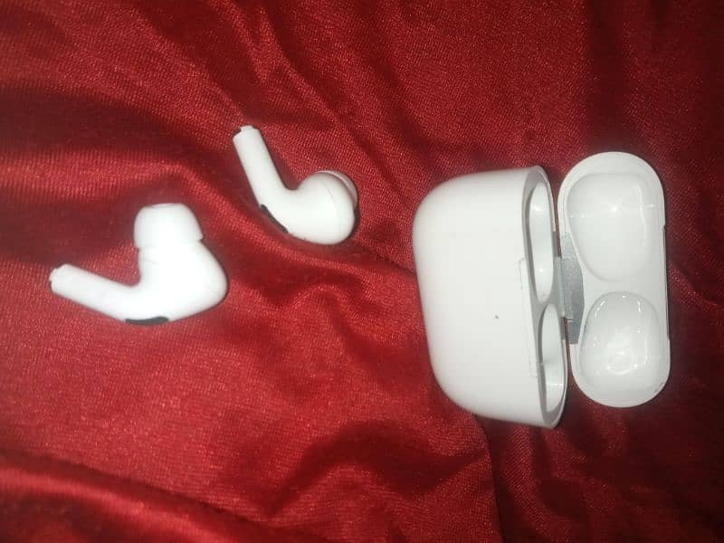 Earbuds 4