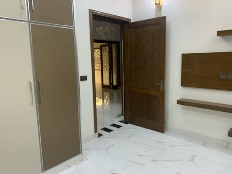 10 MARLA DOUBLE STORY HOUSE FOR SALE IN ALLAMA IQBAL TOWN 2