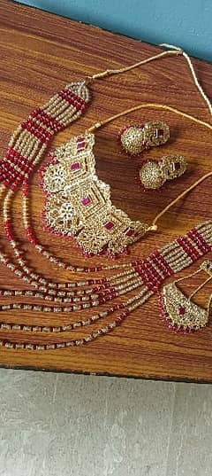 one time used like new wedding necklace set at best price