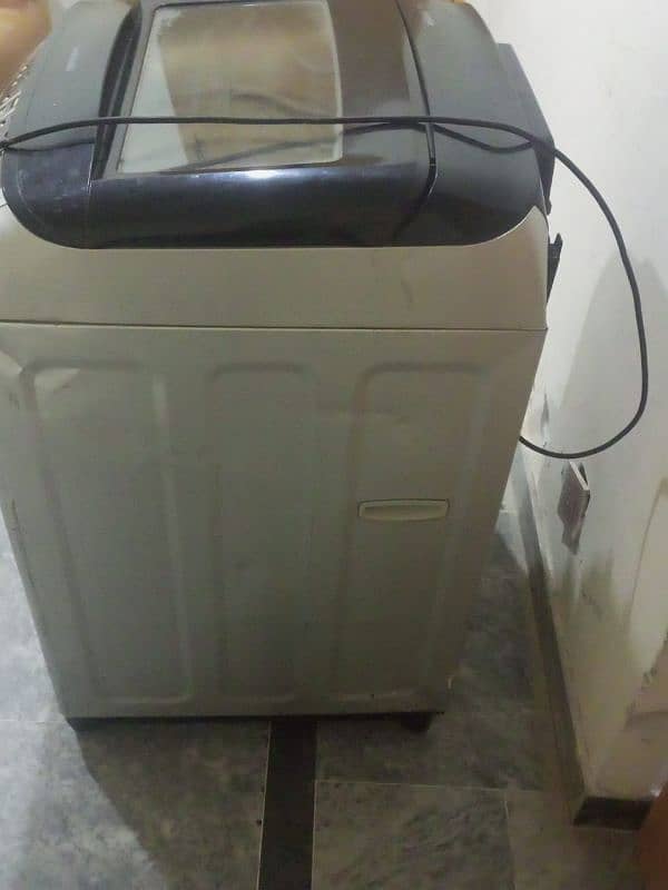 Sumsung fully automatic washing machine 3