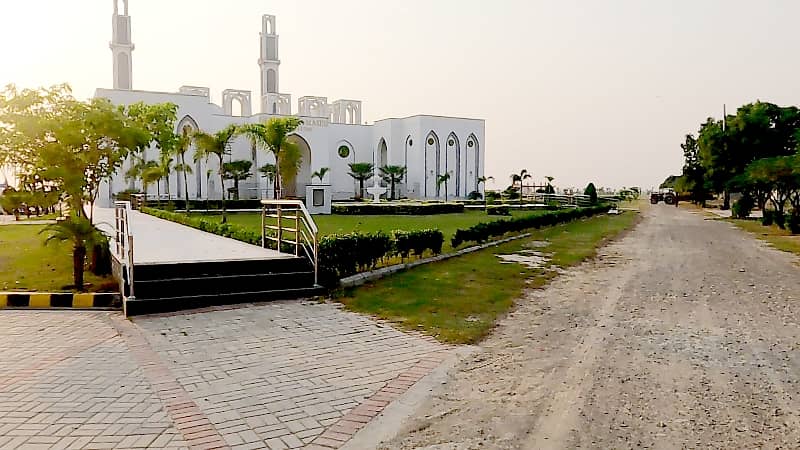 Safari Garden Lahore Housing Society Is A Project Of Hajvery Builders & Developers (PVT) 27