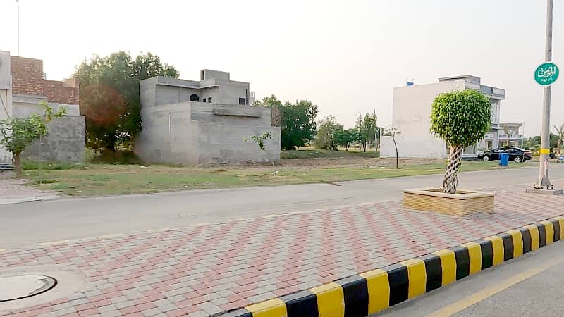 Safari Garden Lahore Housing Society Is A Project Of Hajvery Builders & Developers (PVT) 29