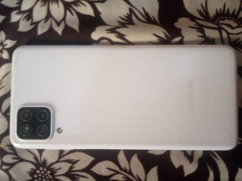 samsung A12  . . RAM 4/128 1