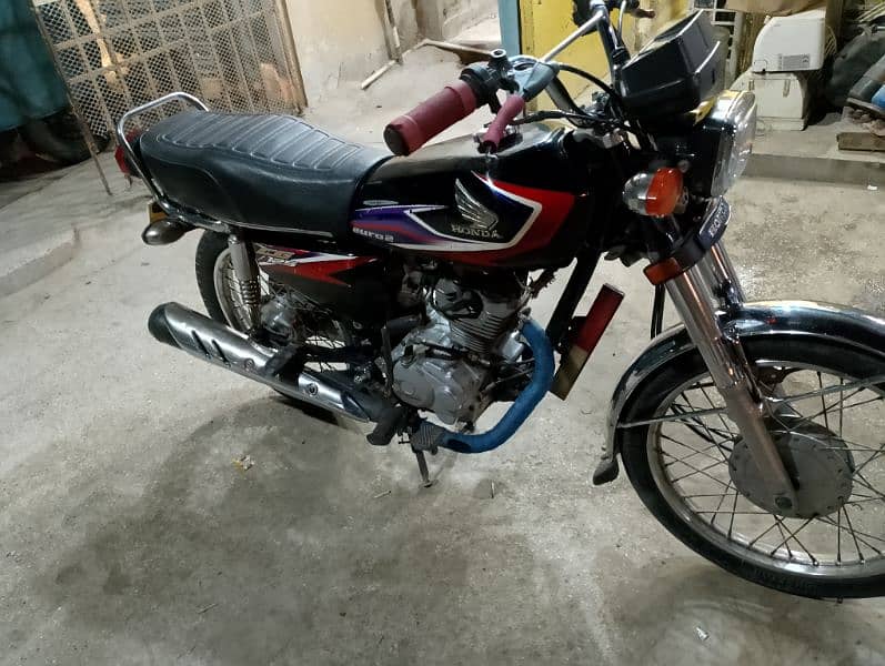 honda CG 125 model 2017 Karachi number 0