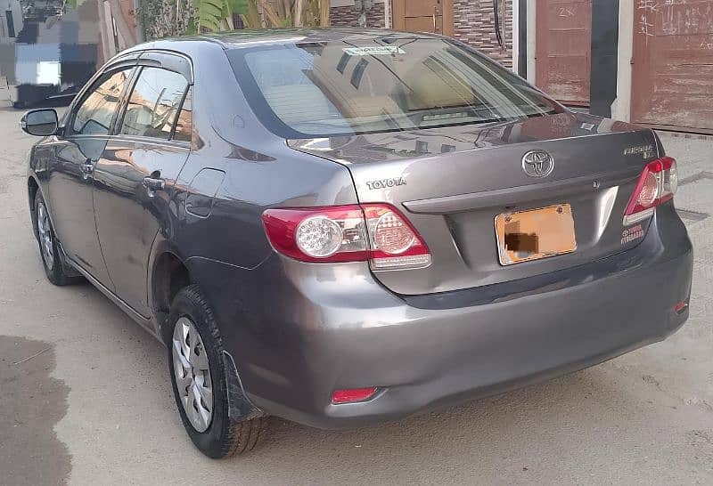 Toyota Corolla GLI 2012 5