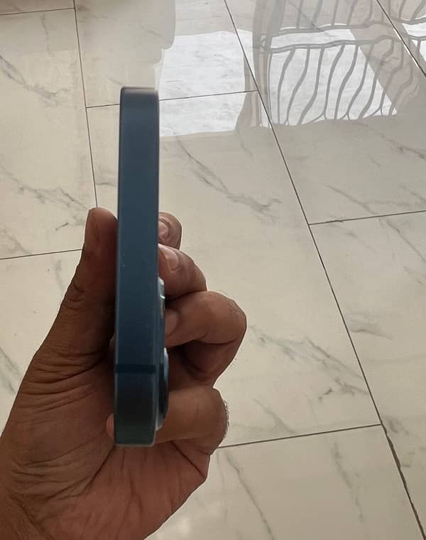 IPHONE 13 NON PTA 128 GB 4