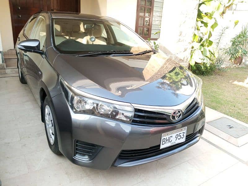 Toyota Corolla GLI 2016 Automatic Outclass Condition in DHA Karachi 1