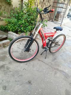 whelling cycle only 1 month used urgent sale both Tyres are new