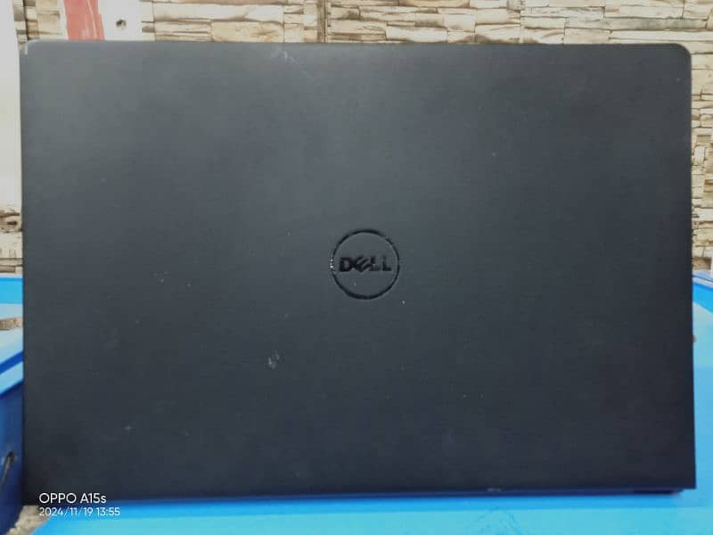 Dell XPS Celeron 3050 laptop in good condition 1