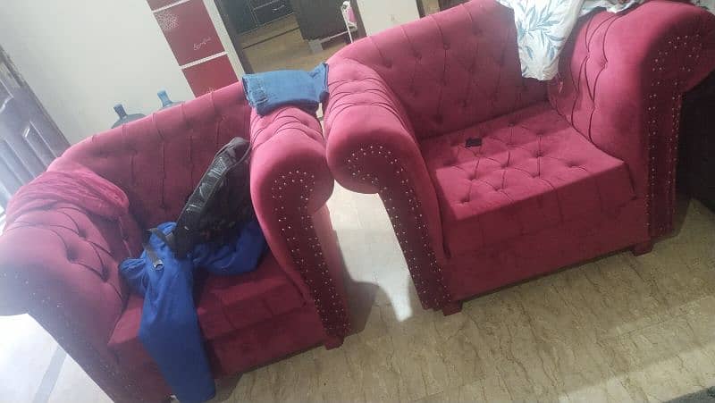 sofa like new just 1 year used 2