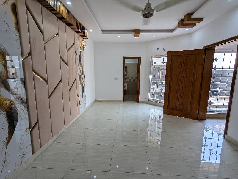 Brand New House With Basement For Sale 30