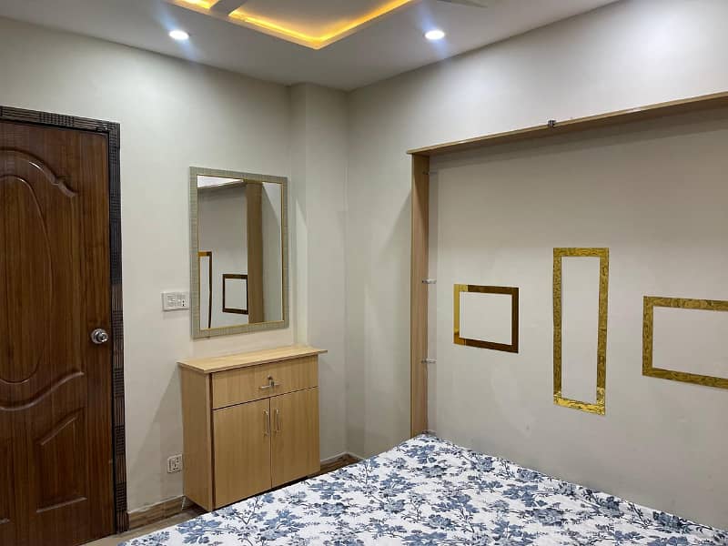 Fully Furnished Flat For Sale Near Emporium Mall Lahore Subhan Plaza Block H3 Johar Town 5