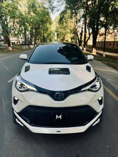 Toyota C-HR G LED 2024 Fresh Import