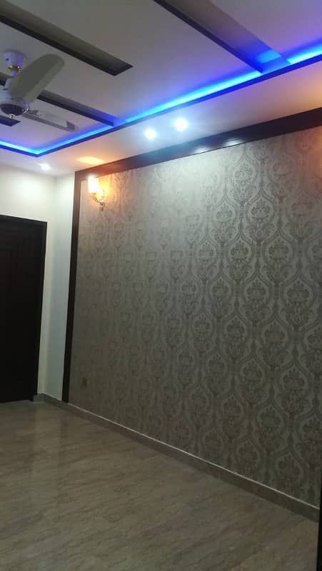 10 marla 1st floor for rent allama iqbal town lahore 12