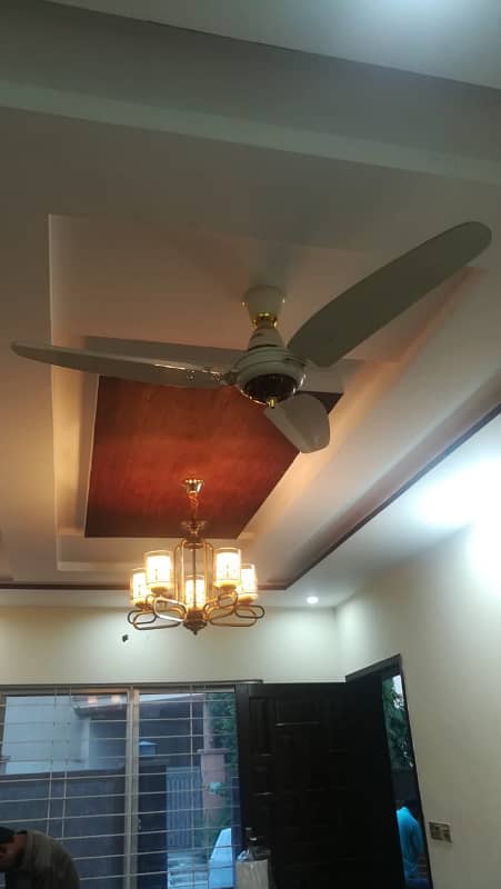 10 marla 1st floor for rent allama iqbal town lahore 14