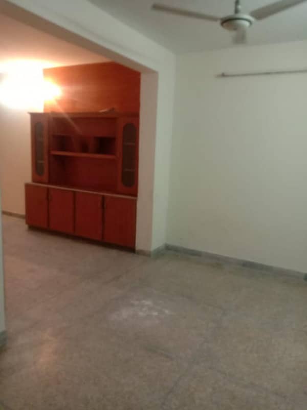 10 marla 1st floor for rent allama iqbal town lahore 0