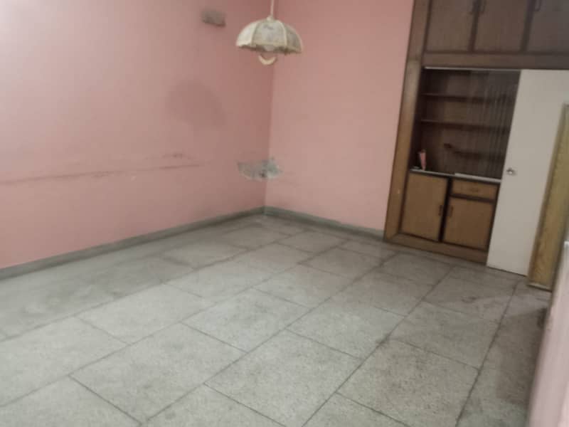 10 marla 1st floor for rent allama iqbal town lahore 20