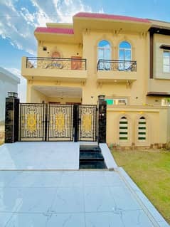 AA BLOCK 5 MARLA HOUSE FOR SALE BEAUTIFUL HOUSE NEAR FEROZ PUR ROAD