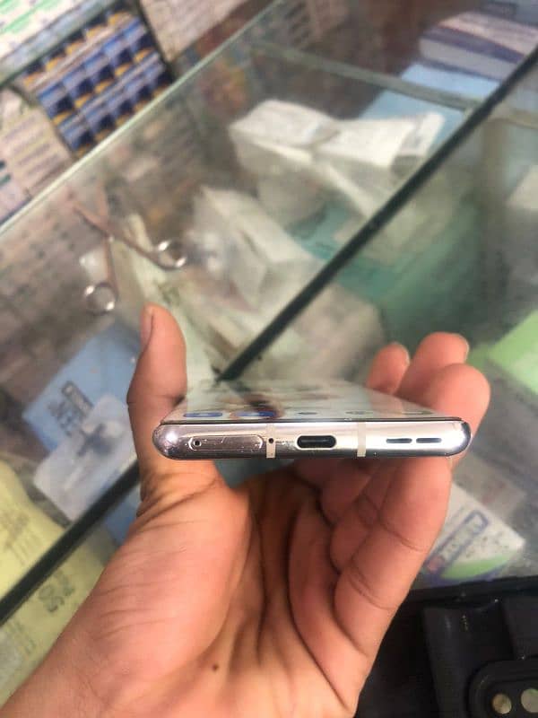 oneplus 8 10/10 condition all ok single sim life time pta 3