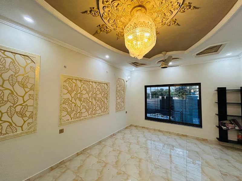 Bahria Nasheman 5 Marla Brand New Luxury Owner Build House Available for Sale. 5