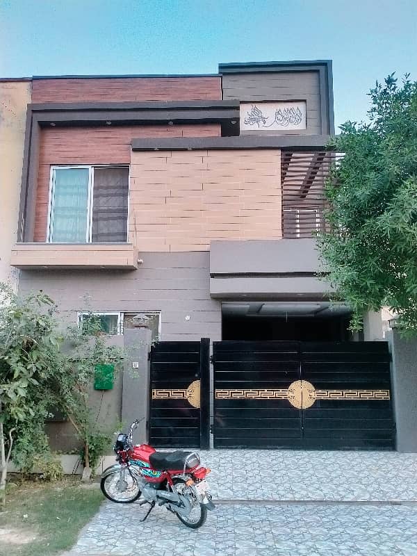 Bahria Nasheman 5 Marla Brand New House Available For Rent Very Good Condition 0