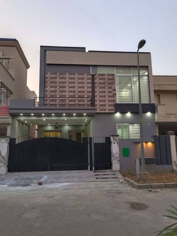 Bahria Nasheman 8 Marla Brand New Luxury Owner Build House Available For Sale 0