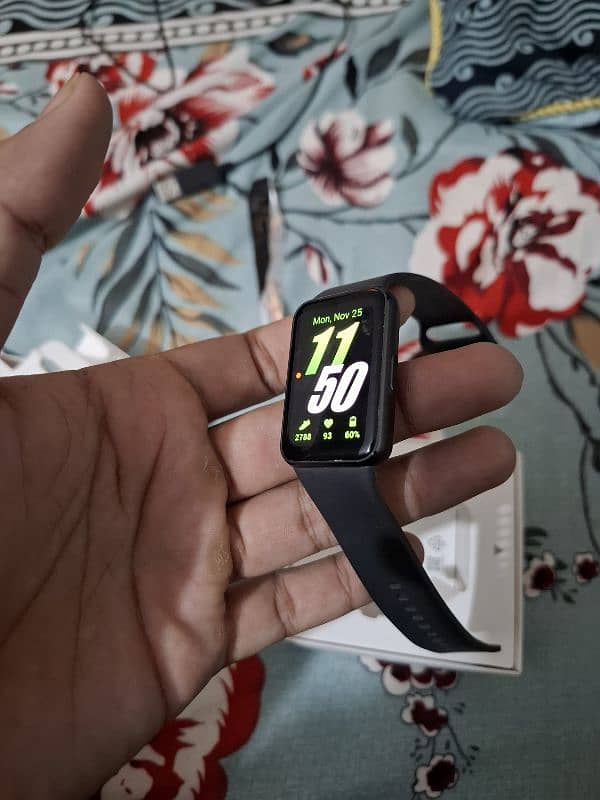 Samsung Galaxy Fit 3 Smart watch 0