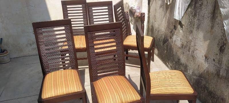 Dining Table with Six Chairs Set Excellent Condition Pure Wooden Made 19