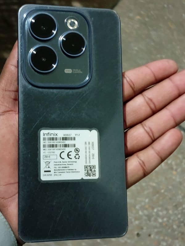 infinix hot 40 pro 8/256 condition 10/104 months warranty 0