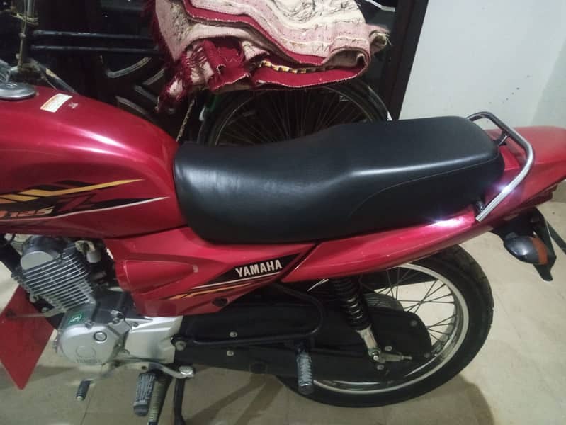 Yamaha YB 125Z 2023 2