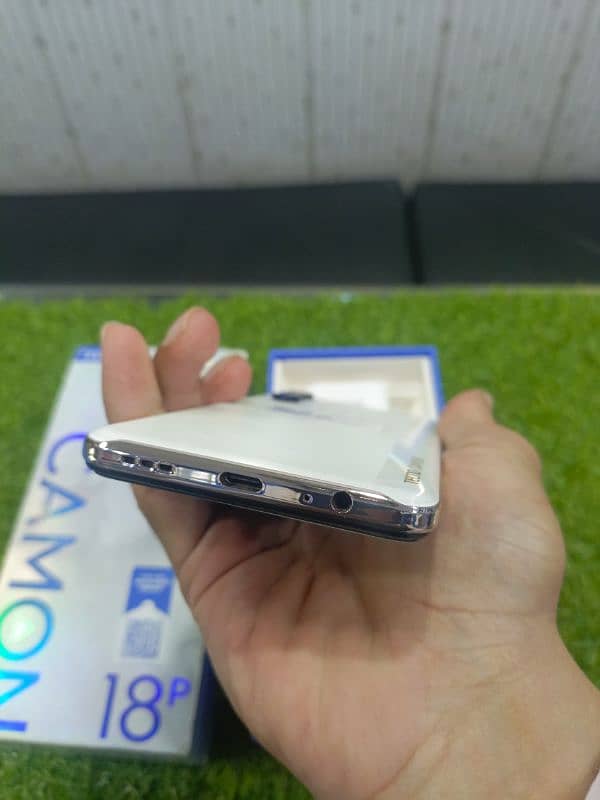 Camon 18p 8/128 4