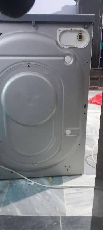 hotpoint wash and dry fully automatic machine italy. 8