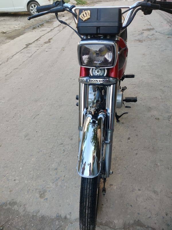 i am selling my bike golden number 2023 model 2022 register 5