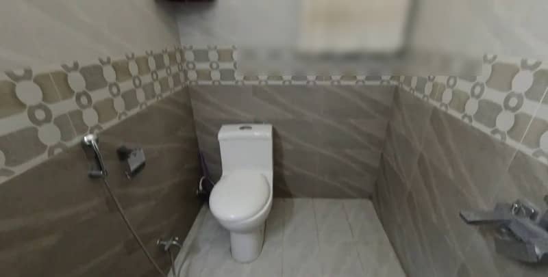 A Centrally Located House Is Available For sale In Islamabad 6