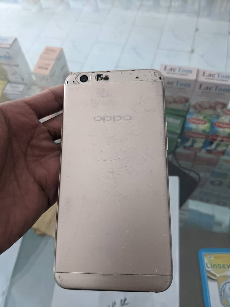 Oppo F1S 4/64 6