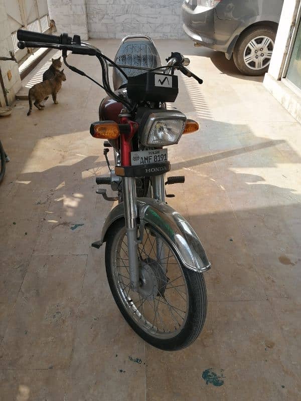 Honda CD 70 Just like a new bike only used for home to office purpose 2