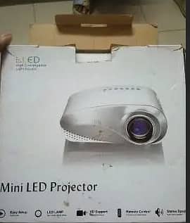 I am selling my Mini LED projector 0