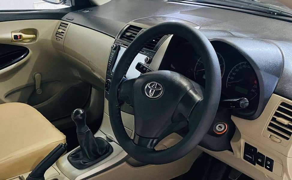 Toyota Corolla XLI 2013 6