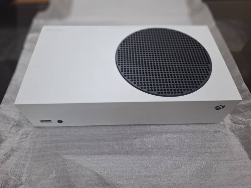 Xbox Series S (White) - 512 GB SSD 1