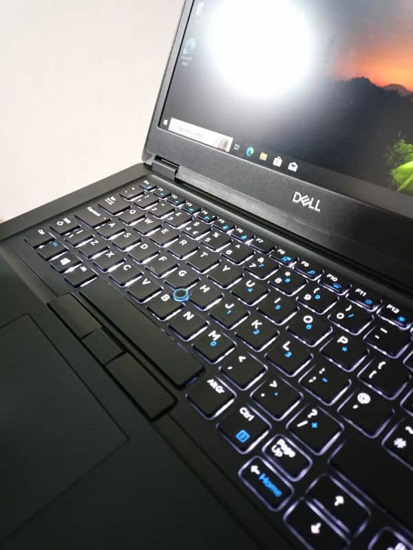 Dell Latitude 5490 (Core i5 8th Generation) 4