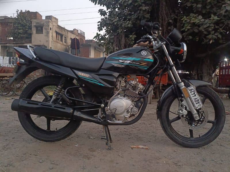 Yamaha YB 125Z DX 2023 Model 2